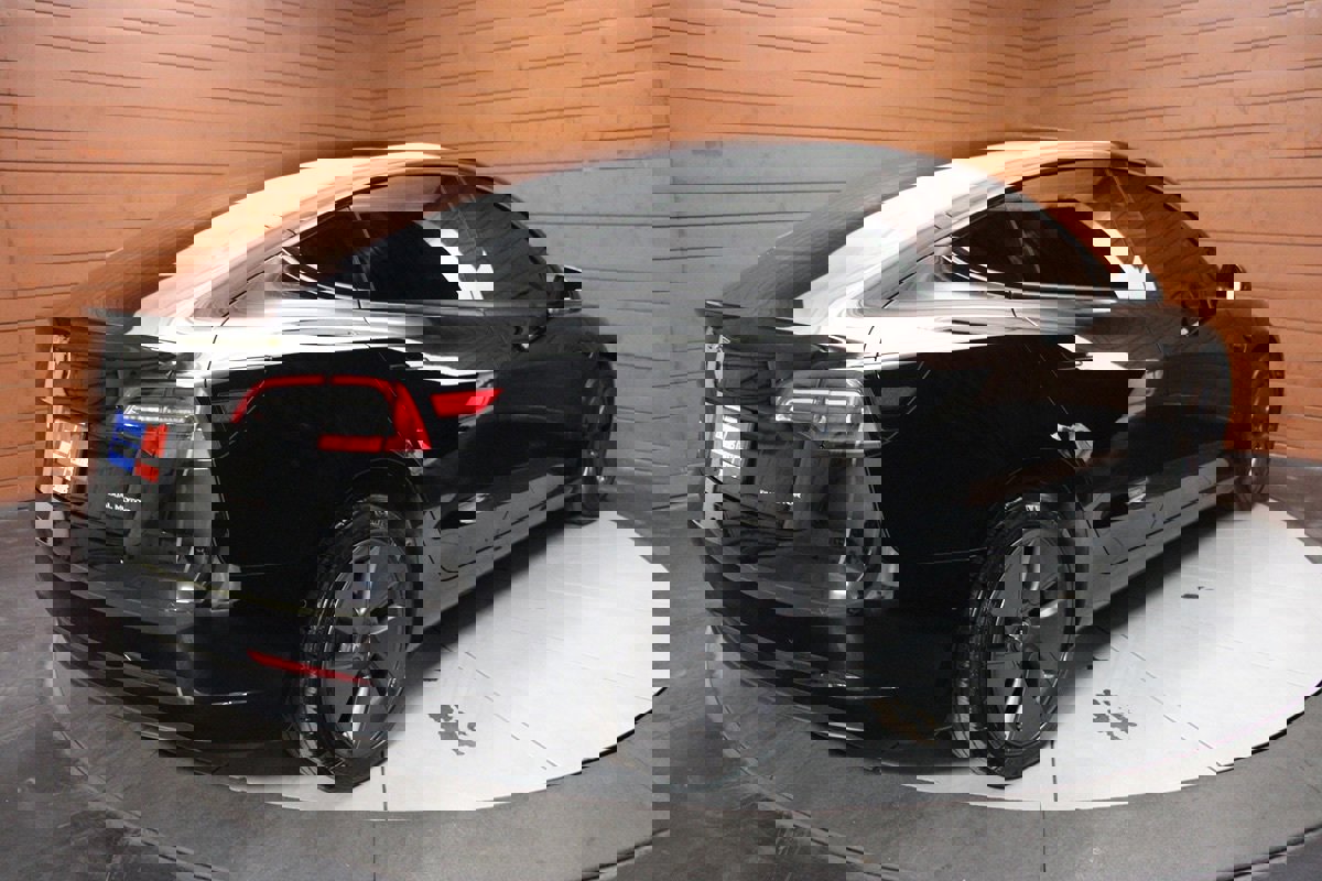 Used 2023 Tesla Model 3 Long Range image 13