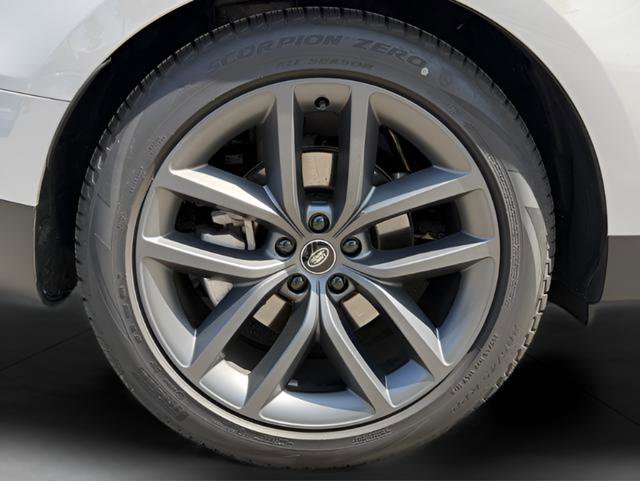 Certified 2025 Land Rover Range Rover Sport SE image 12