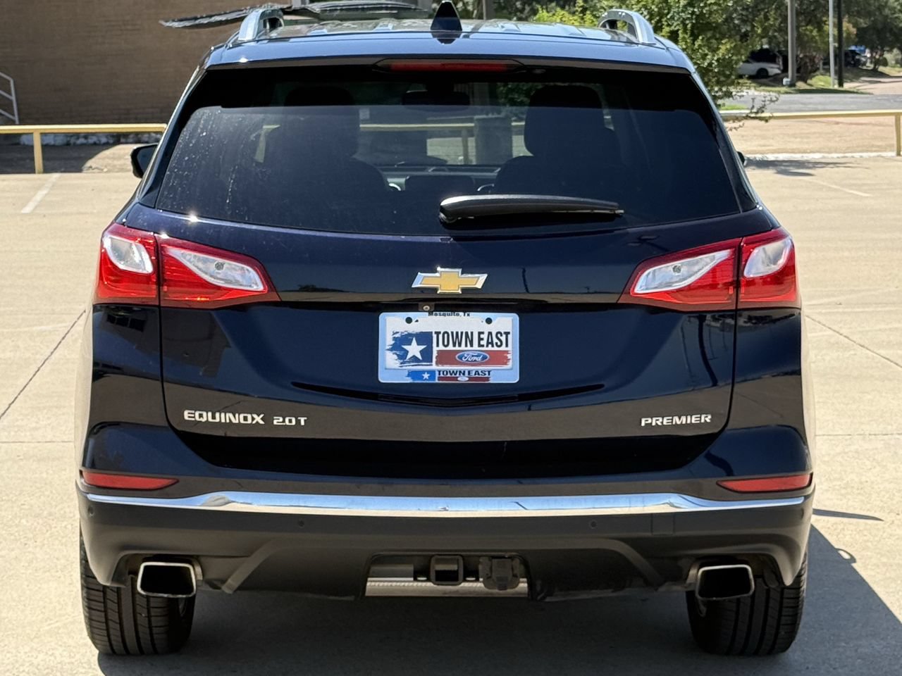 Used 2020 Chevrolet Equinox Premier FWD image 6