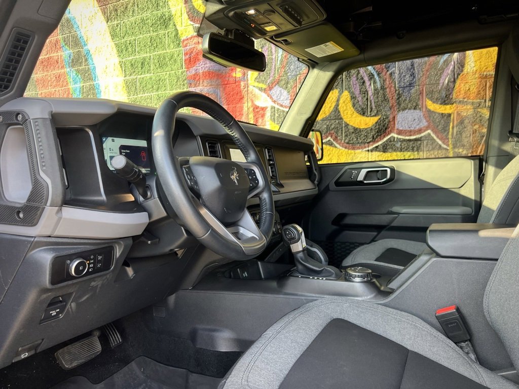 Used 2023 Ford Bronco Big Bend image 2