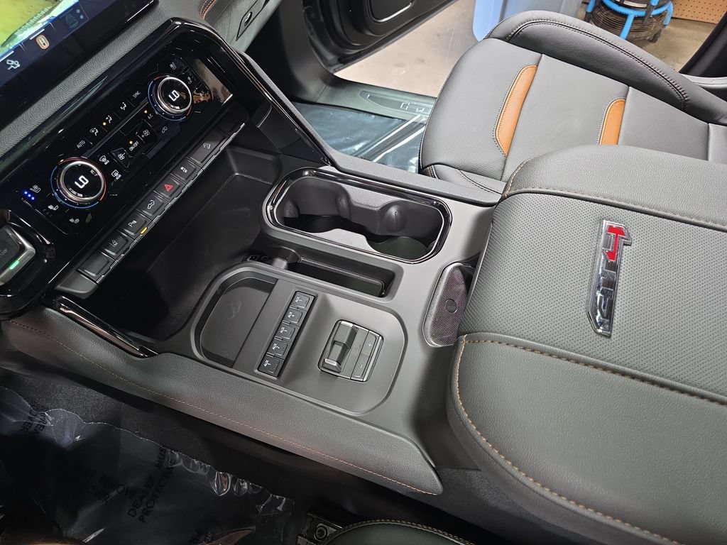 New 2026 GMC Sierra 3500 AT4 w/ AT4 Premium Plus Package AWD/4WD image 23