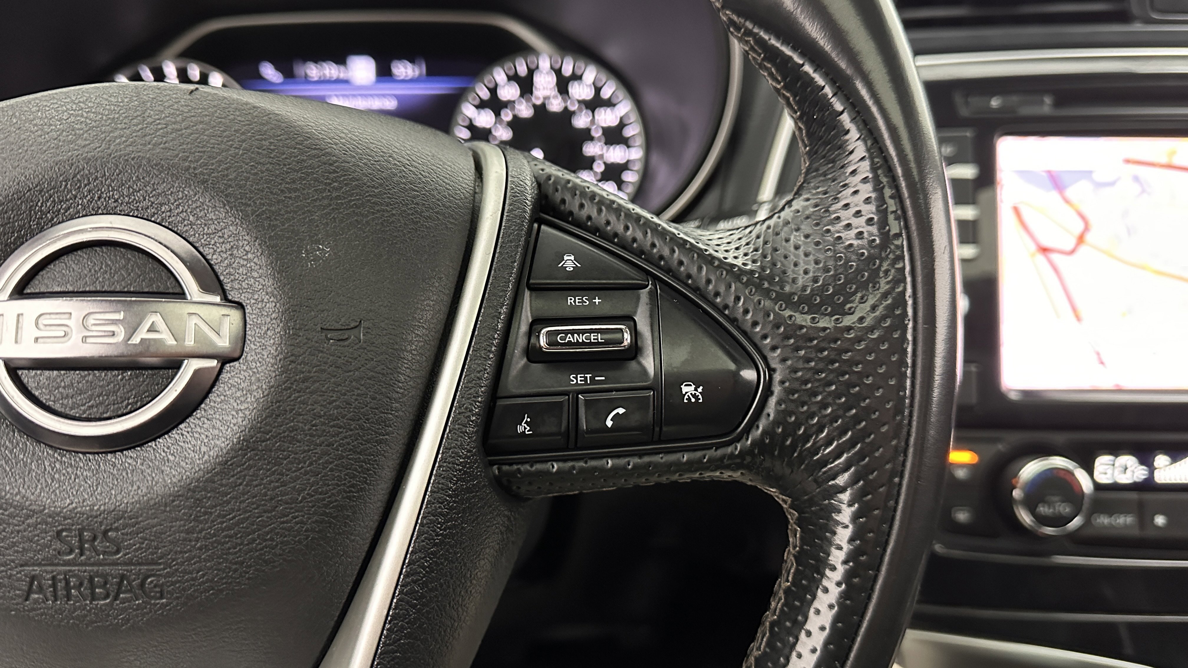Used 2023 Nissan Maxima Platinum w/ Sport Mat Group FWD image 23