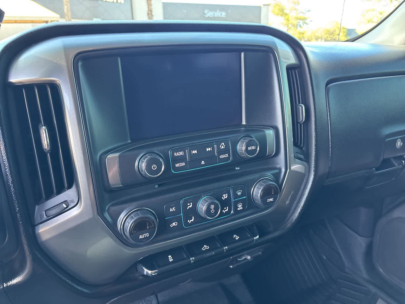 Used 2018 Chevrolet Silverado 1500 LT w/ All Star Edition AWD/4WD image 9