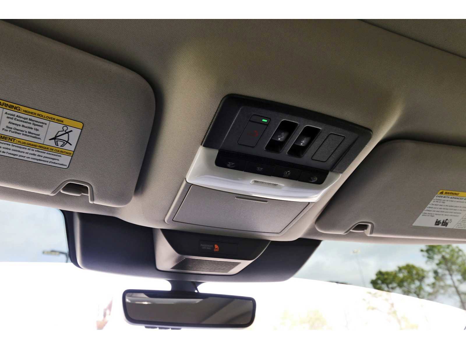 Used 2025 Nissan Pathfinder Platinum w/ Cargo Package image 23