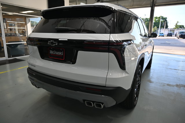 New 2026 Chevrolet Traverse LT w/ Driver Confidence Package FWD image 5