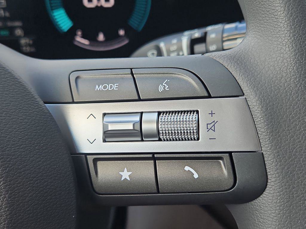 New 2026 Hyundai Kona SE image 12