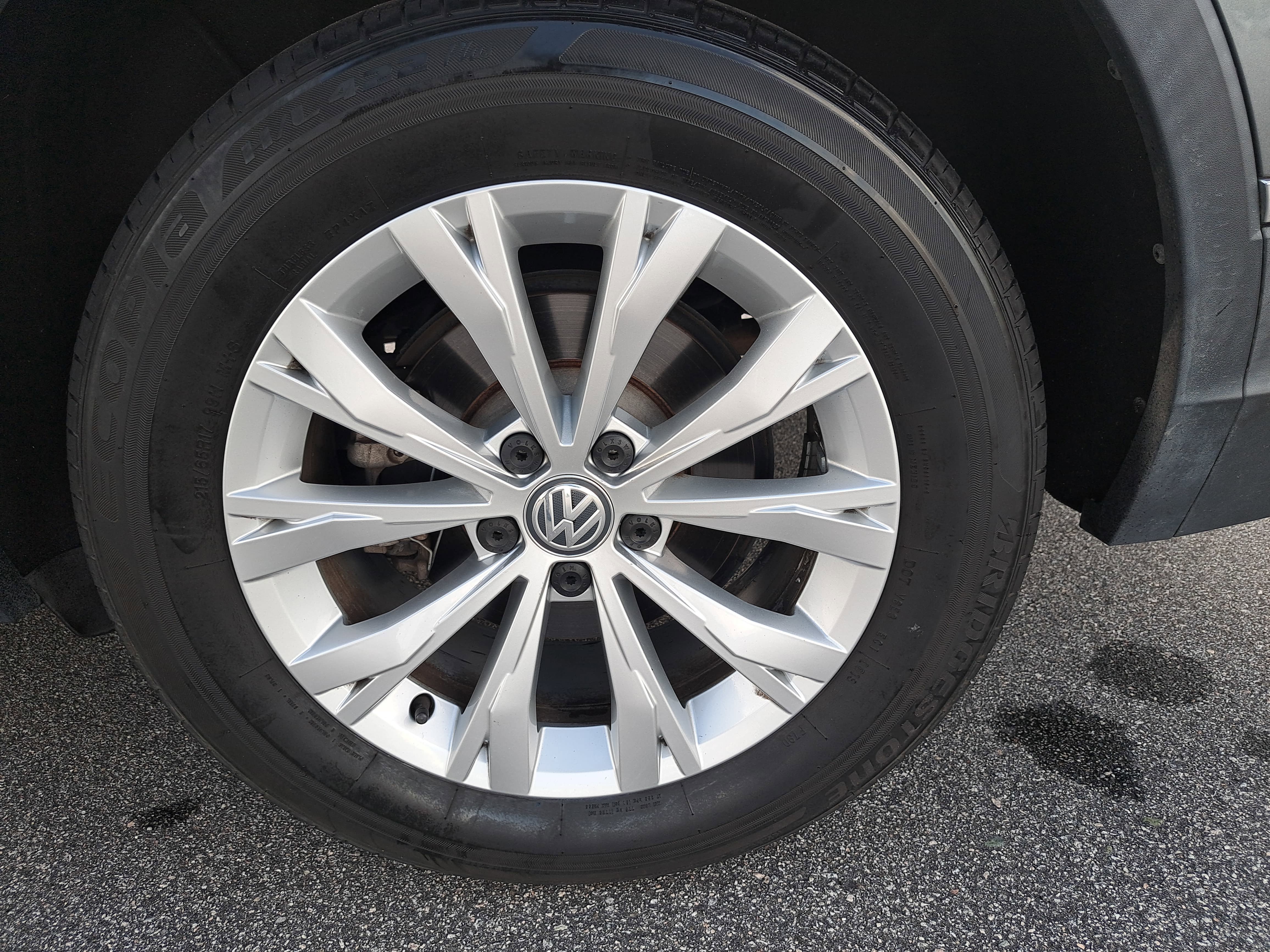 Used 2018 Volkswagen Tiguan SE w/ Panoramic Sunroof Package AWD/4WD image 30