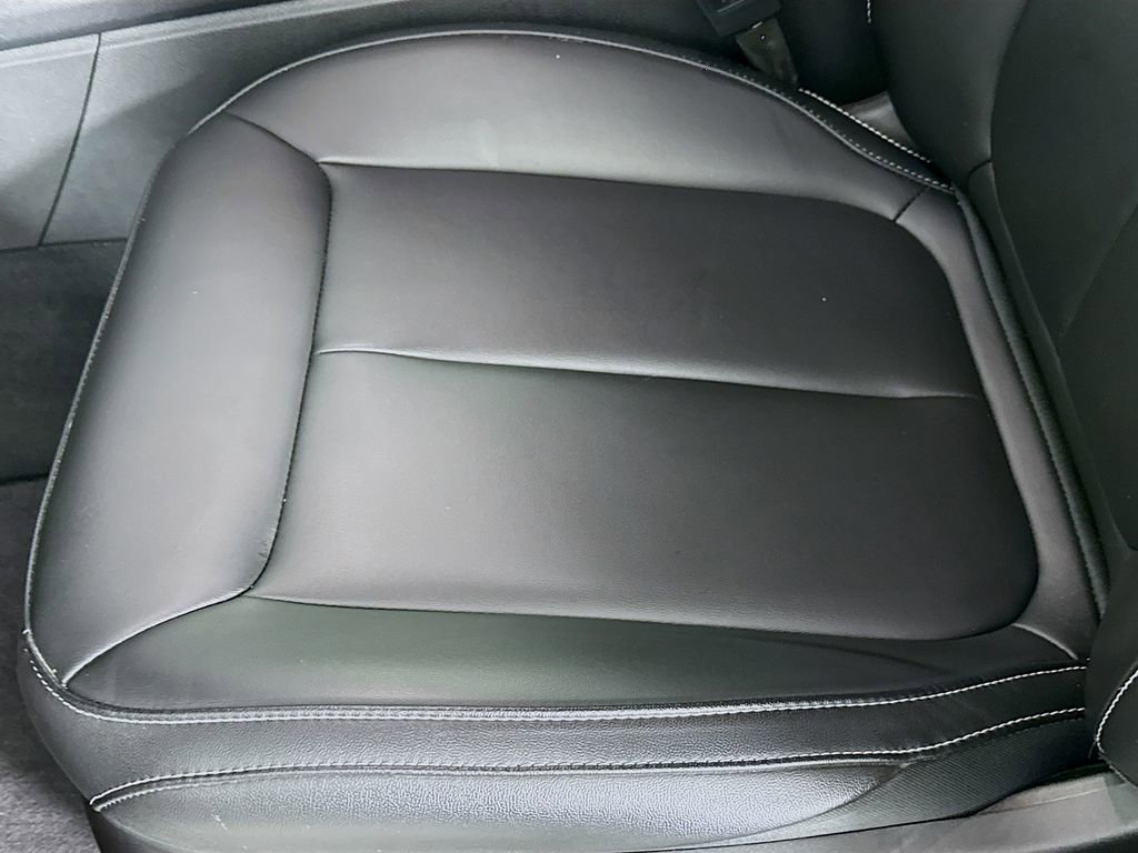 Used 2025 Jeep Grand Cherokee Limited w/ Trailer Tow Package AWD/4WD image 18