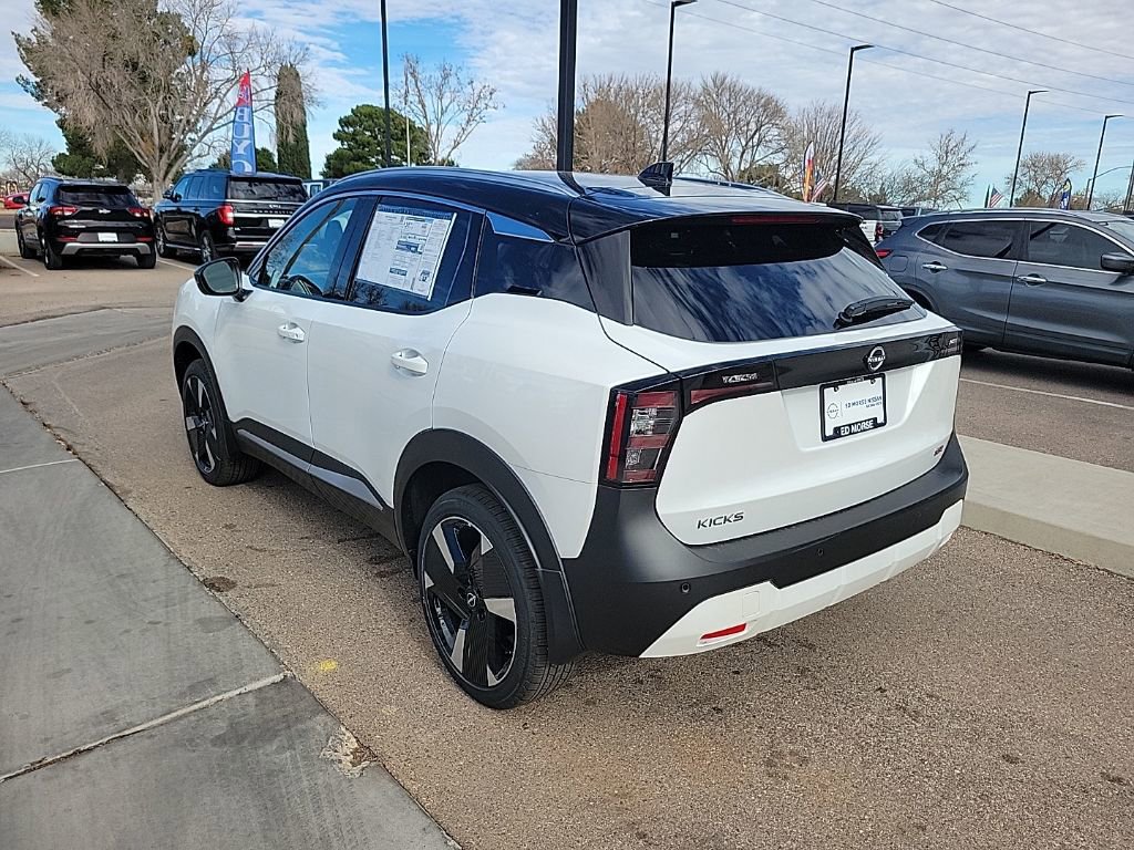 New 2026 Nissan Kicks SR w/ SR Premium Package image 5