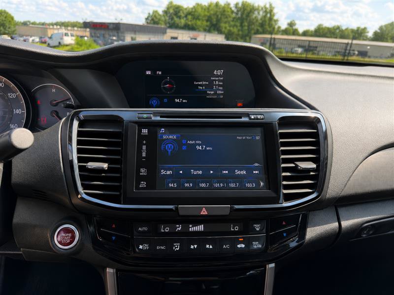 Used 2016 Honda Accord Touring image 15