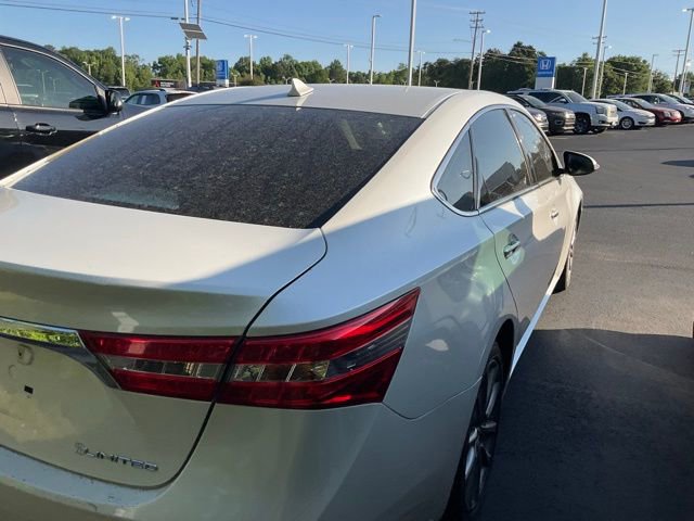 Used 2014 Toyota Avalon Limited w/ Technology Package FWD image 6