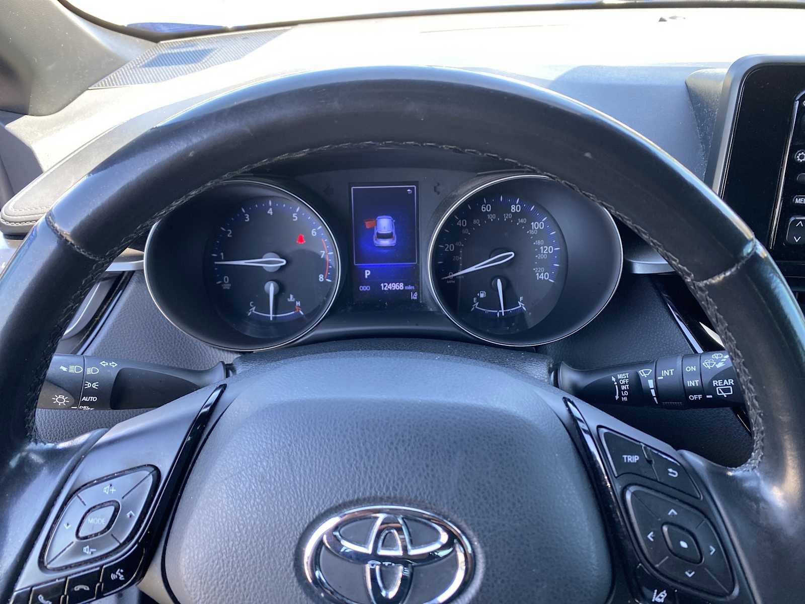 Used 2018 Toyota C-HR XLE image 13