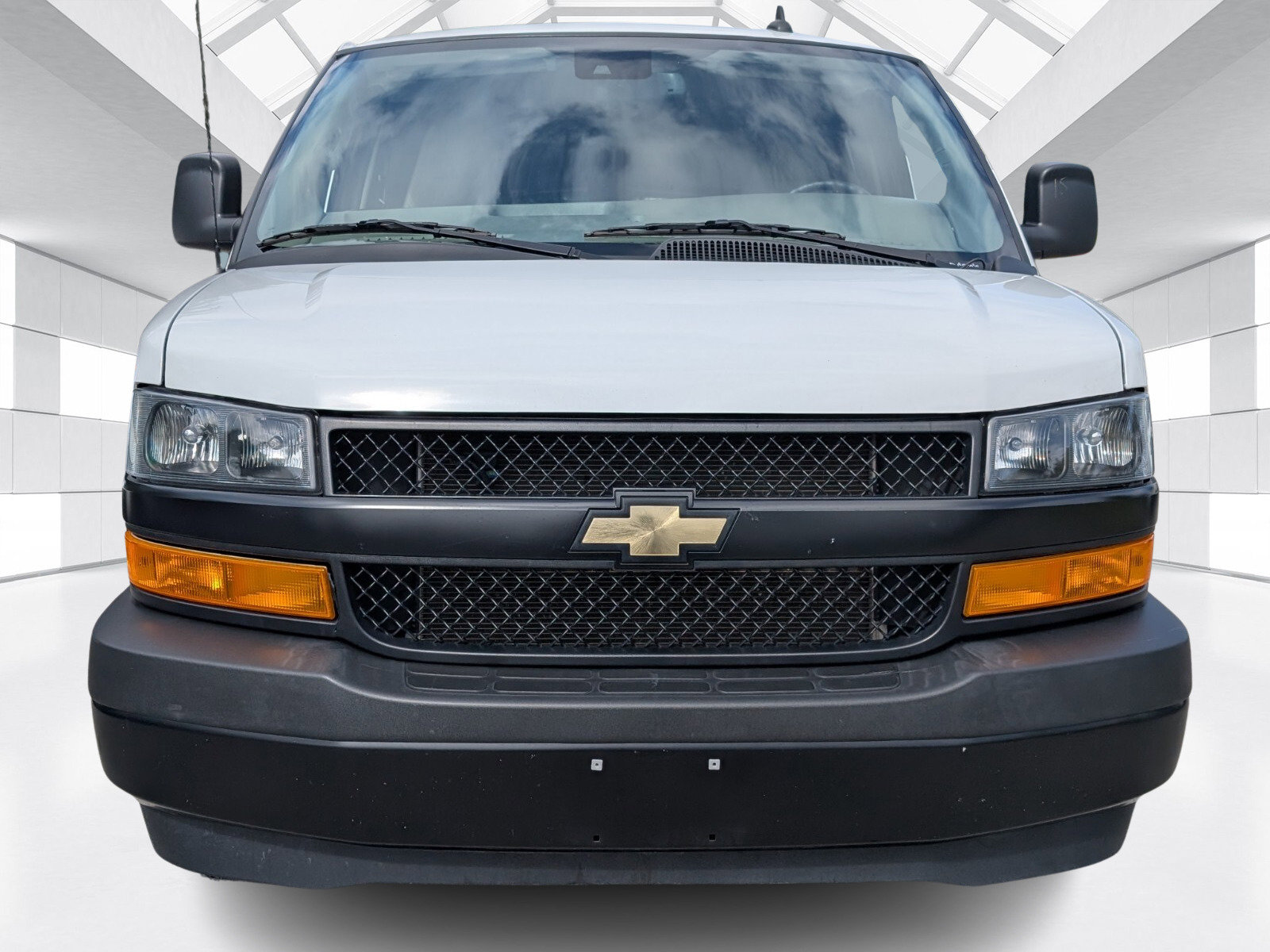 Used 2023 Chevrolet Express 3500 LS image 2