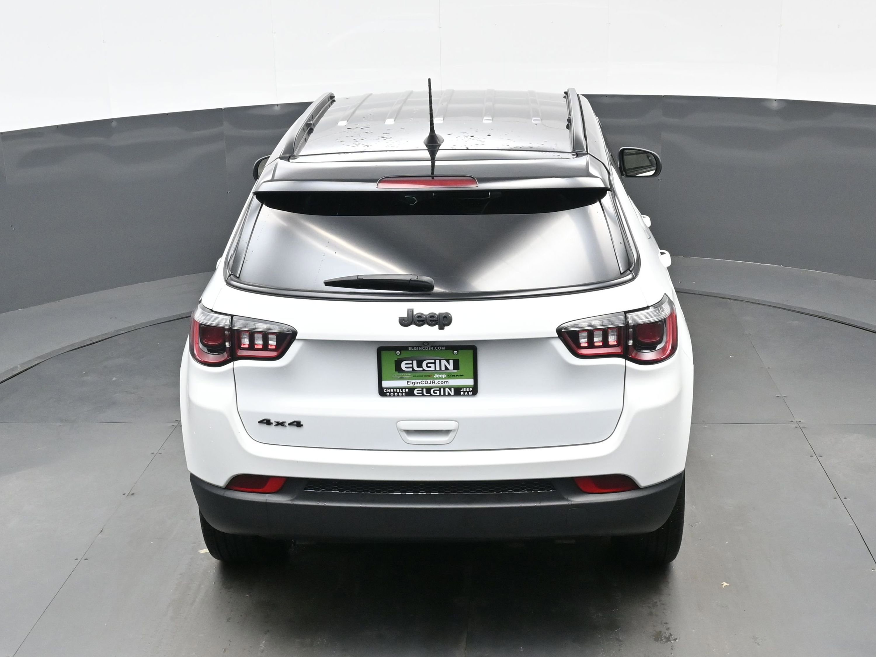 Used 2024 Jeep Compass Latitude w/ Convenience Group image 36