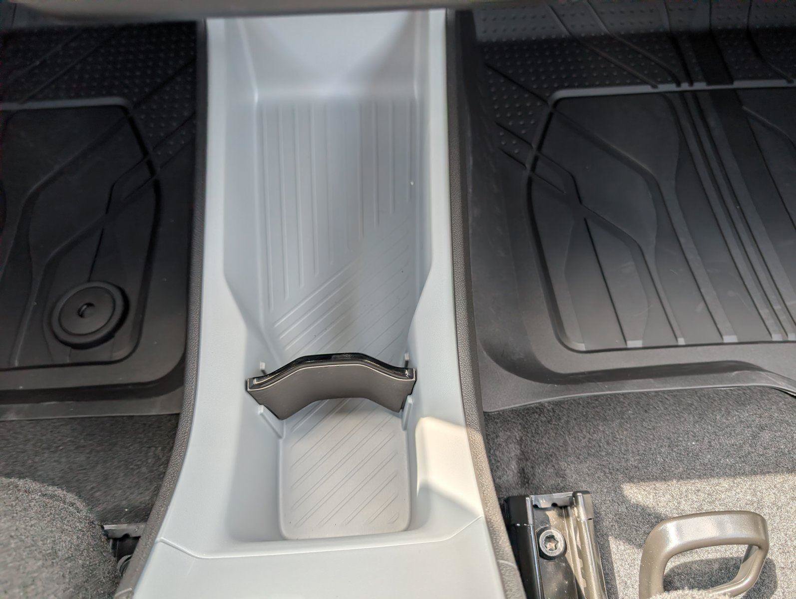 New 2027 Chevrolet Bolt RS w/ LPO, All-Weather Package FWD image 23