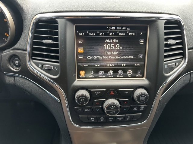 Used 2016 Jeep Grand Cherokee Limited w/ Luxury Group II image 17