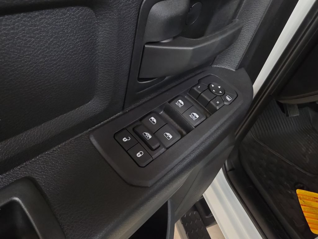 New 2026 RAM 2500 Tradesman AWD/4WD image 13