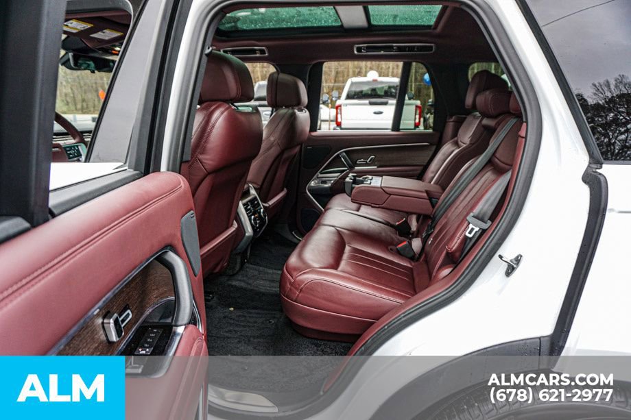 Used 2023 Land Rover Range Rover SE image 20