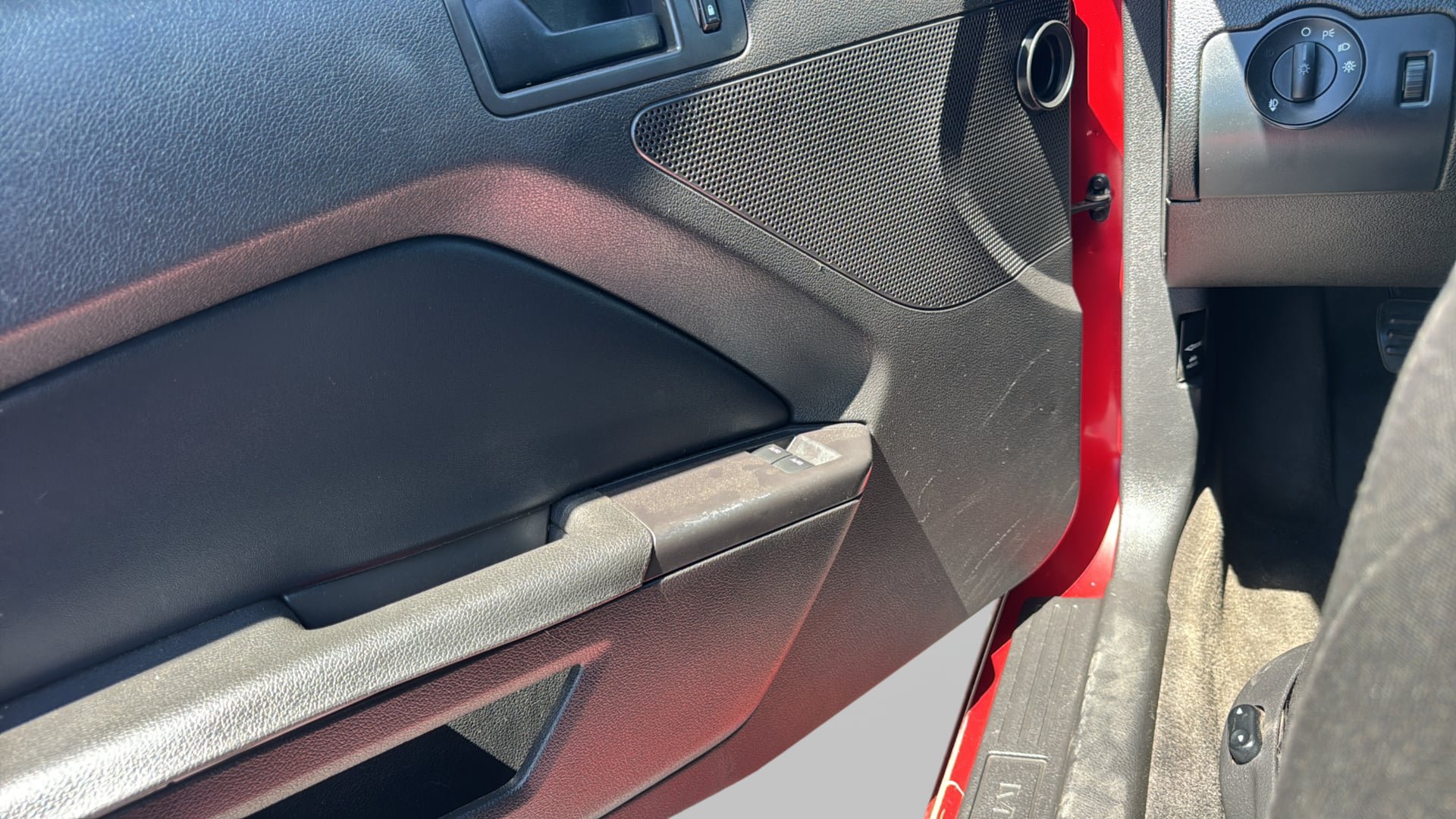 Used 2013 Ford Mustang GT RWD image 19