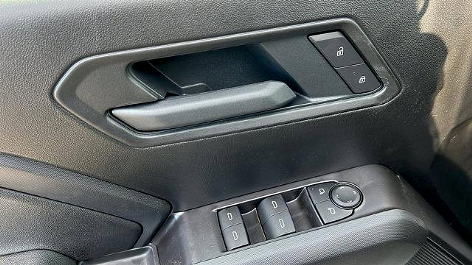 New 2026 Chevrolet Colorado W/T w/ WT Convenience Package II image 16