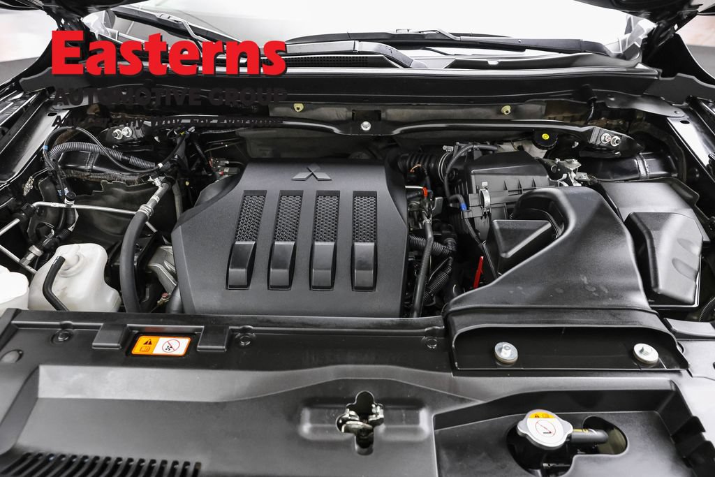 Used 2024 Mitsubishi Eclipse Cross AWD image 7