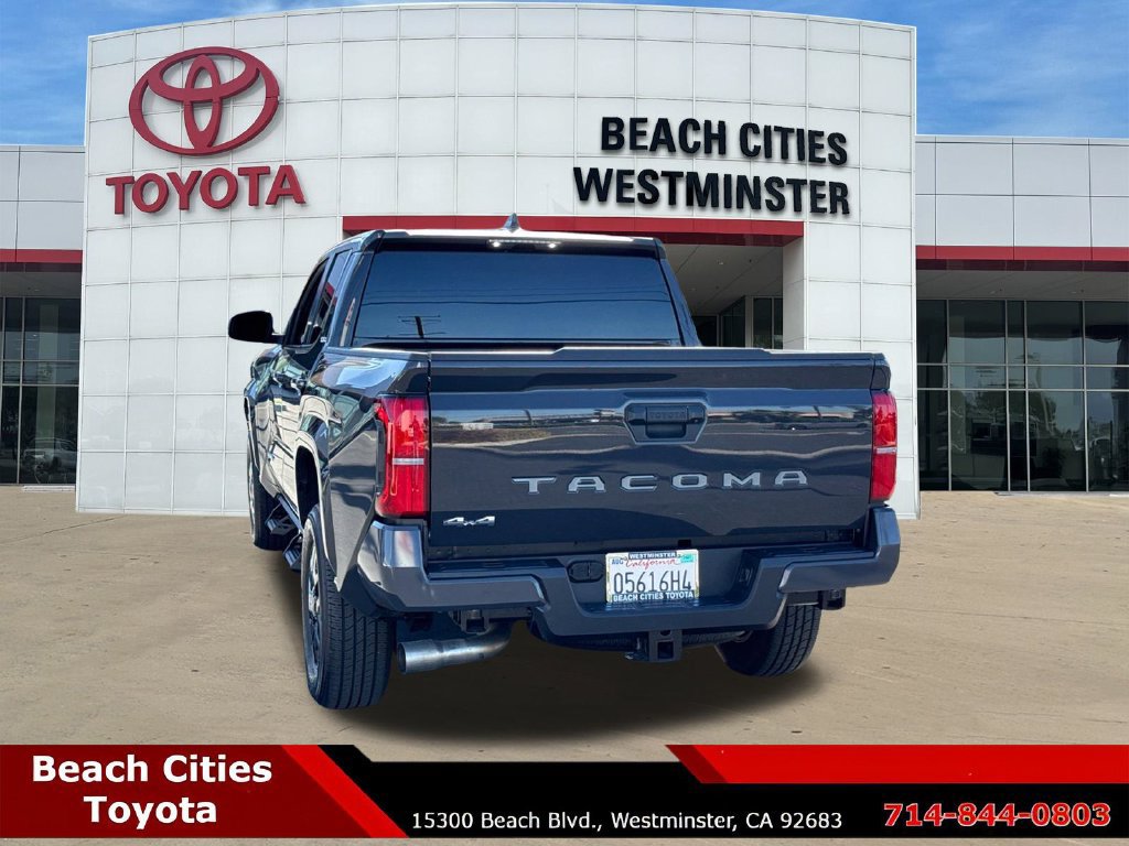 Certified 2025 Toyota Tacoma SR5 AWD/4WD image 9