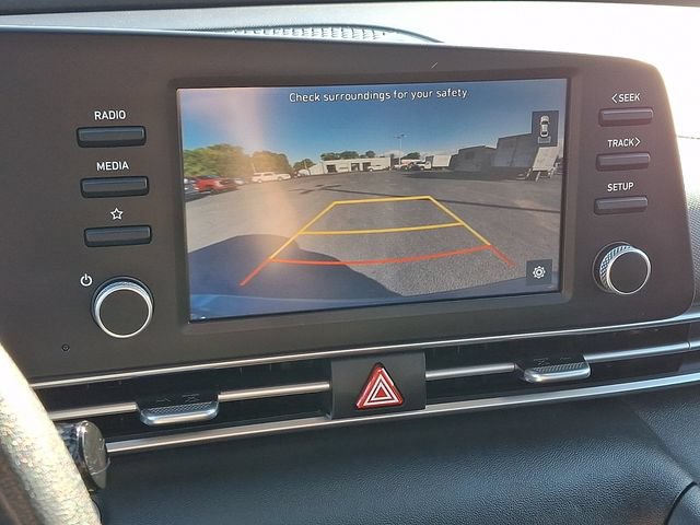 Used 2023 Hyundai Elantra SEL FWD image 4