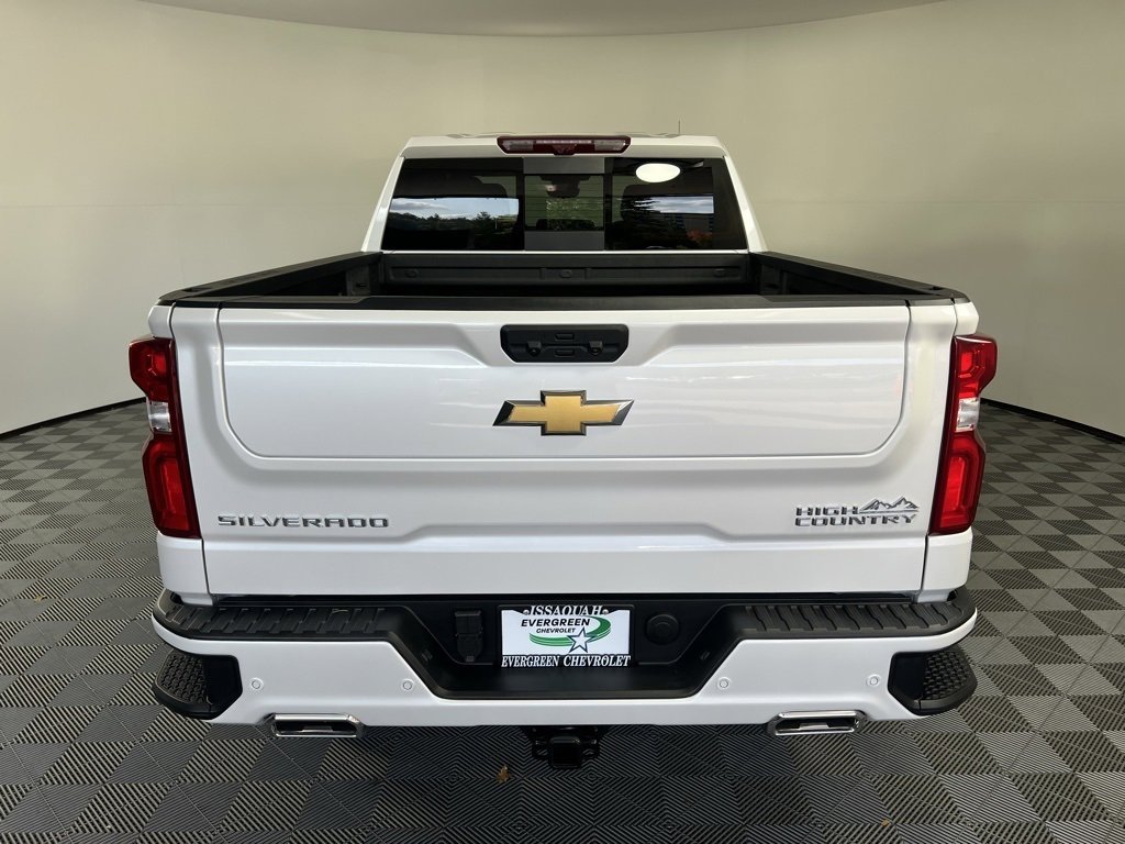 Used 2025 Chevrolet Silverado 1500 High Country w/ Technology Package image 8