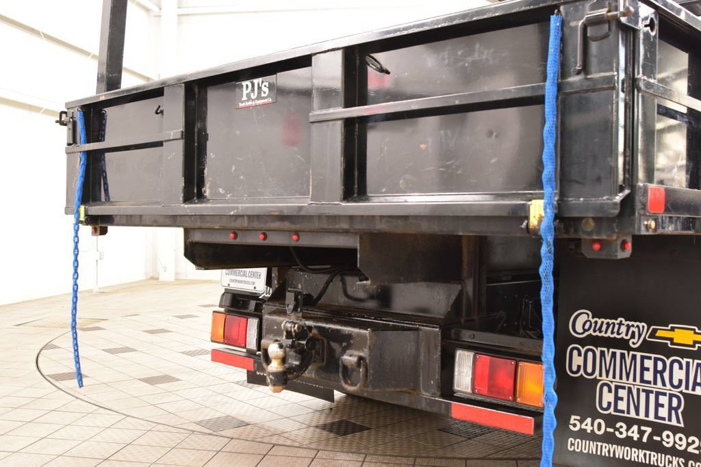 Used 2025 Chevrolet Low Cab Forward 5500XD RWD image 13