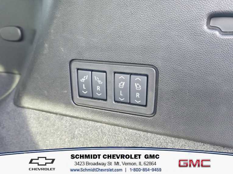 Used 2025 Cadillac XT6 Premium Luxury image 10