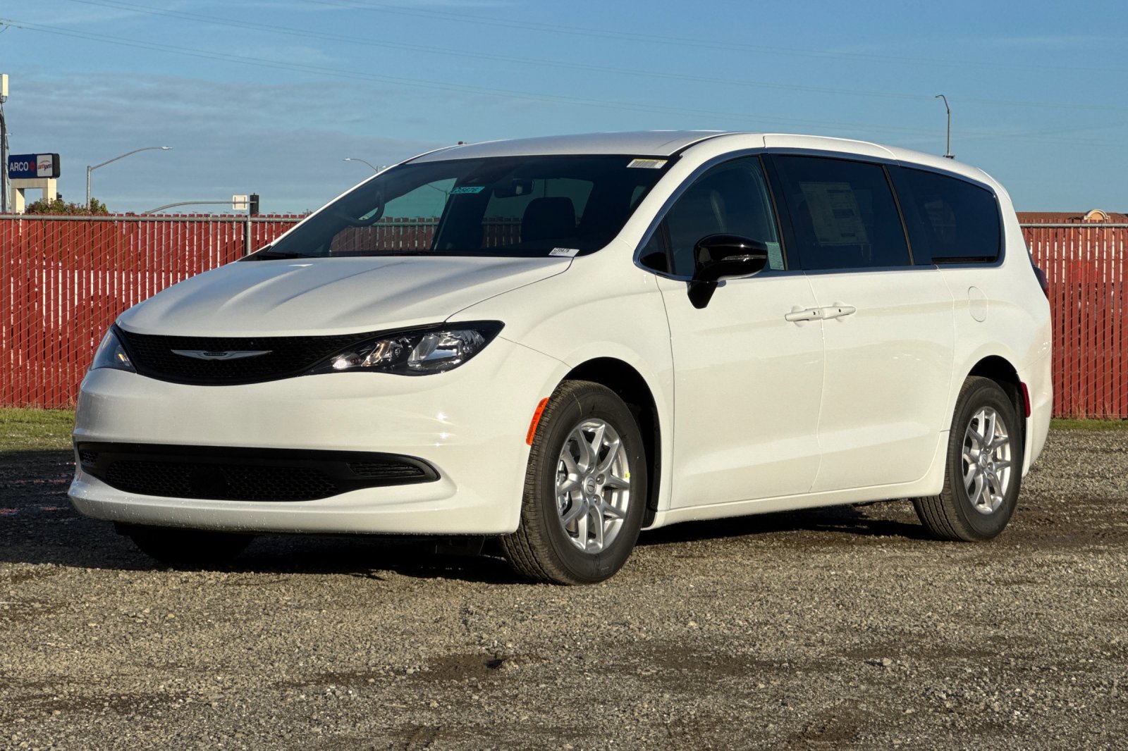 New 2026 Chrysler Voyager LX image 7