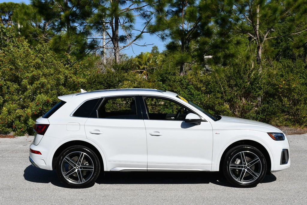 Used 2021 Audi Q5 e Premium Plus w/ Premium Plus Package image 34