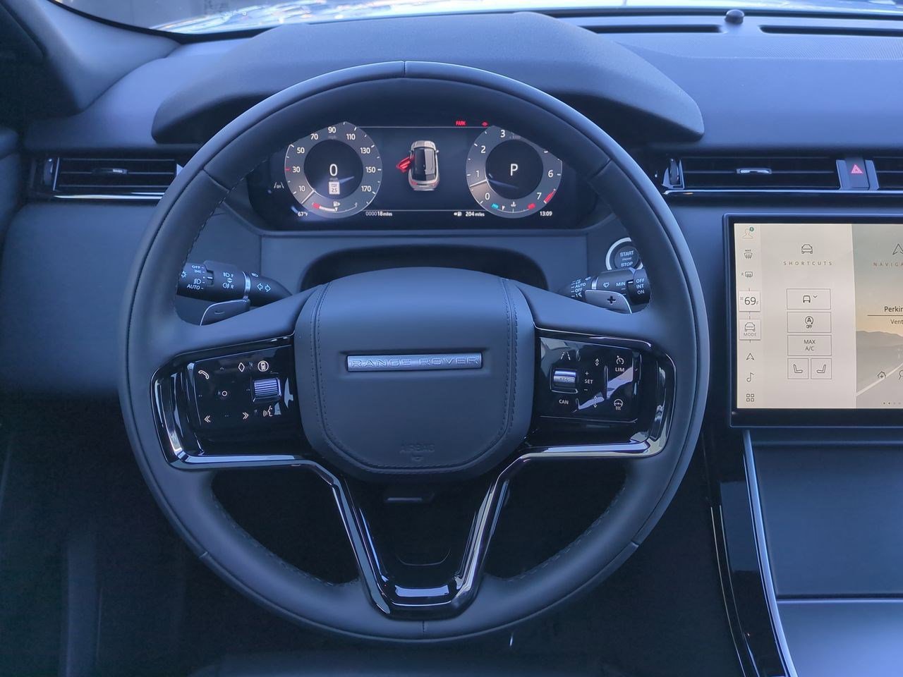 New 2025 Land Rover Range Rover Velar Dynamic SE image 7