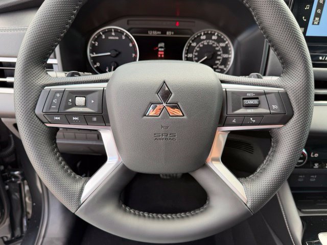 New 2026 Mitsubishi Outlander LE FWD image 29