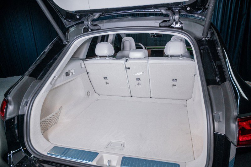 New 2026 Mercedes-Benz EQE 320 4MATIC SUV image 6