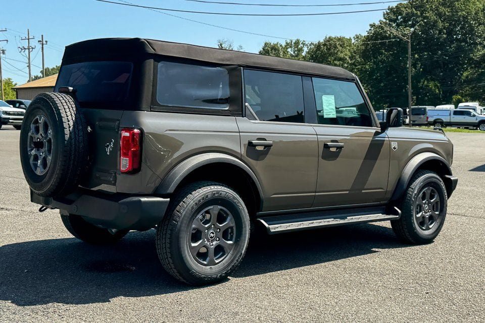New 2026 Ford Bronco Big Bend AWD/4WD image 3