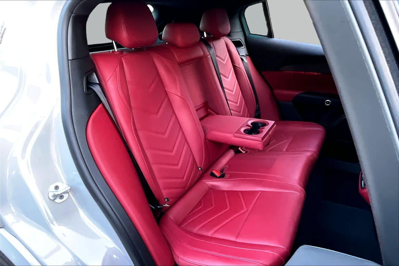 Used 2023 Maserati Grecale Trofeo AWD/4WD image 20