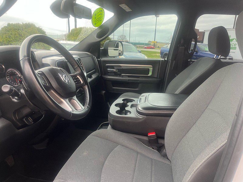 Used 2022 RAM 1500 Classic Warlock AWD/4WD image 17