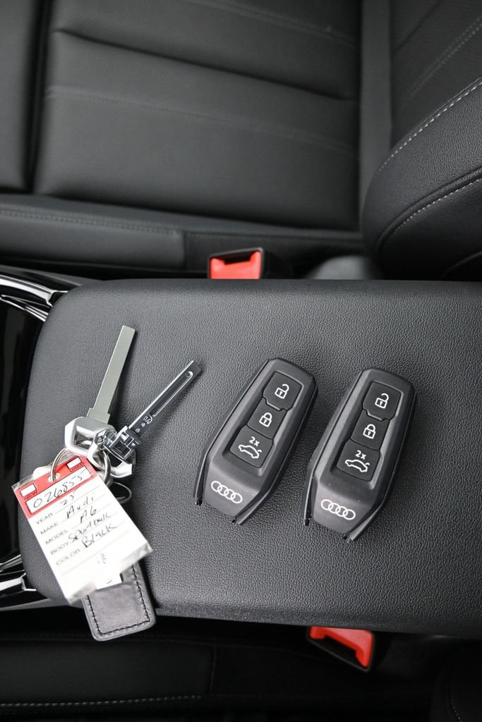 Used 2025 Audi A6 e-tron Prestige w/ Black Warm Weather Package AWD/4WD image 28