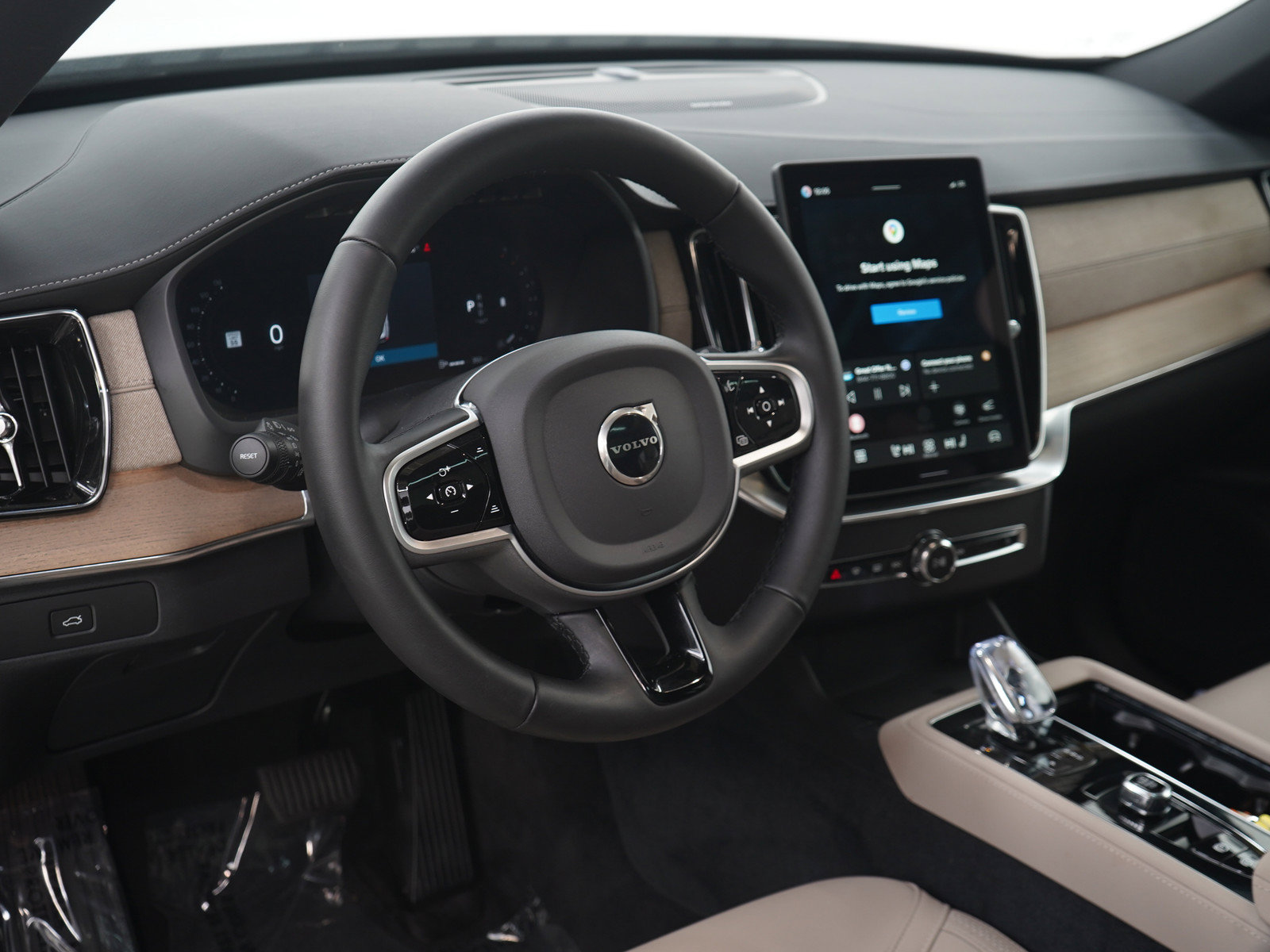 Used 2026 Volvo XC90 B6 Plus AWD/4WD image 25