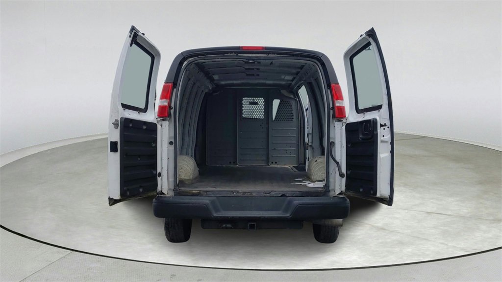 Used 2019 Chevrolet Express 3500 Extended w/ Driver Convenience Package image 12