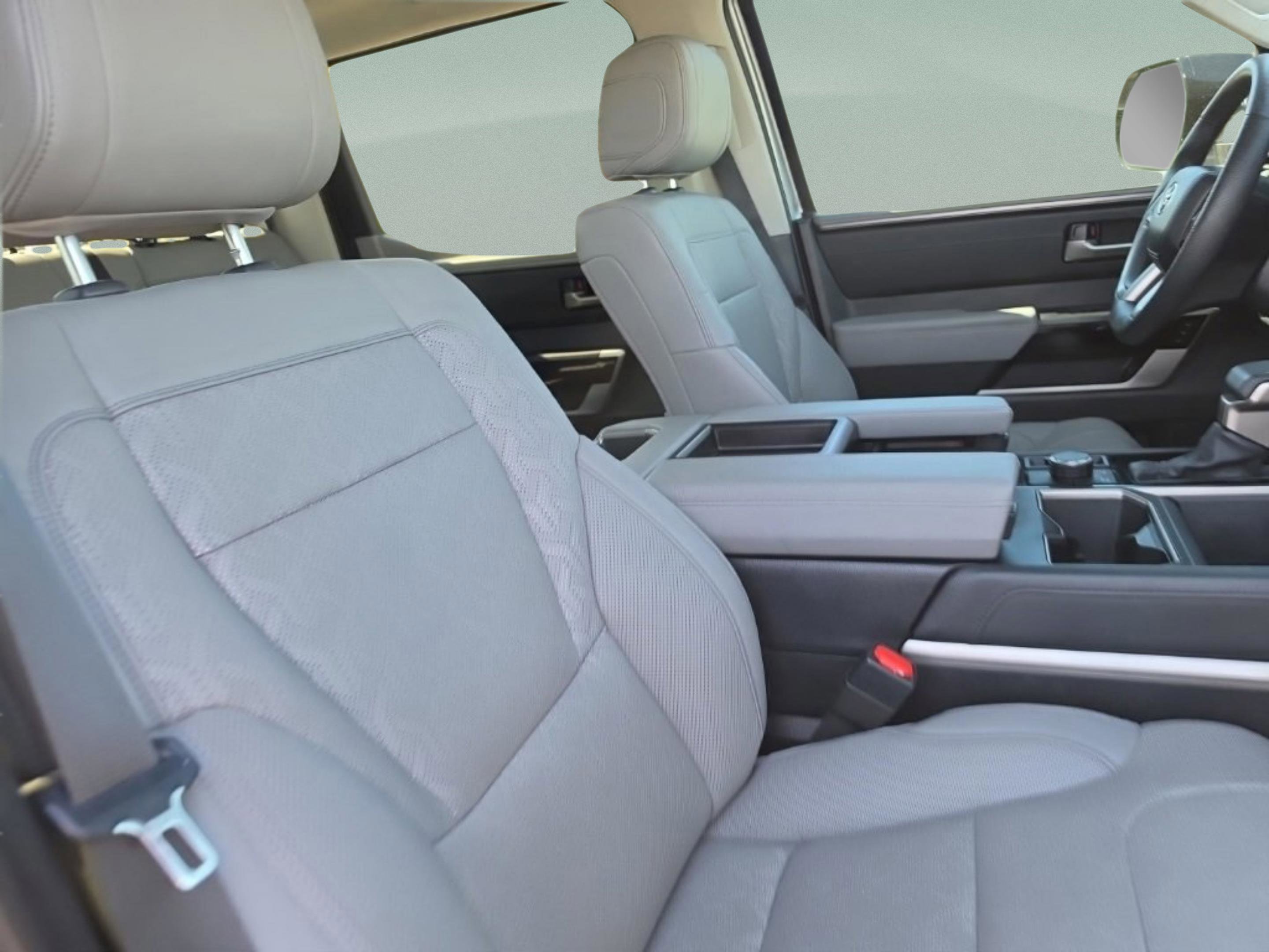 Used 2024 Toyota Tundra Limited image 33