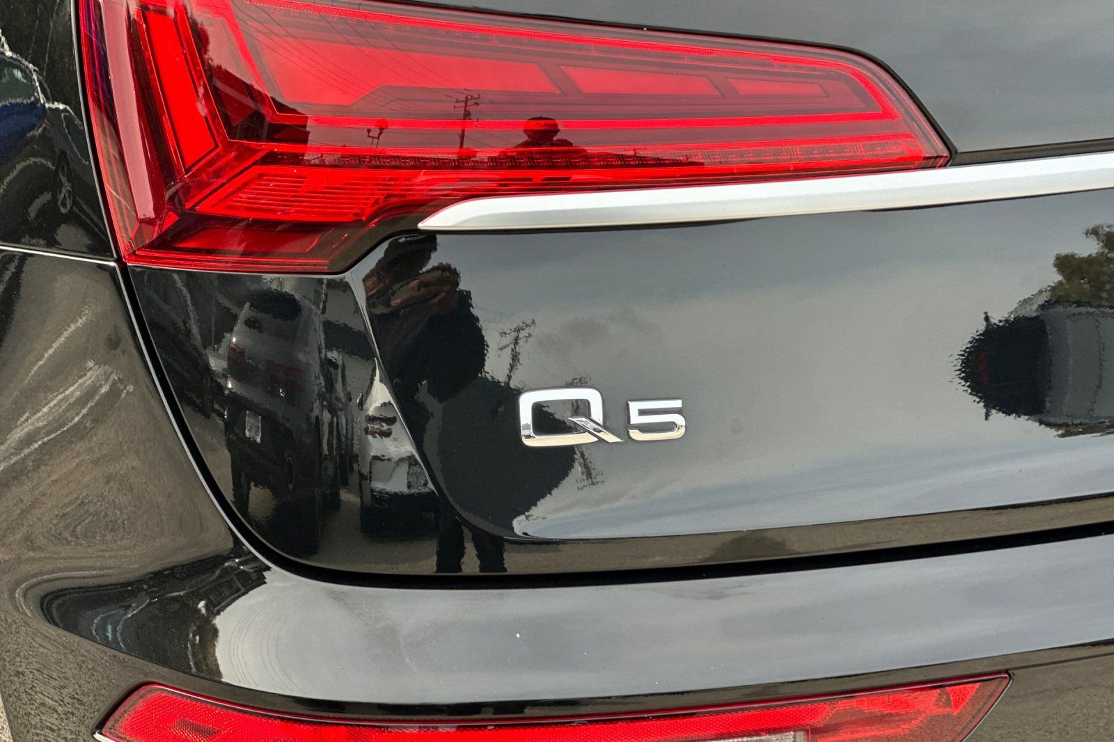 Used 2023 Audi Q5 2.0T Premium w/ Convenience Package image 33