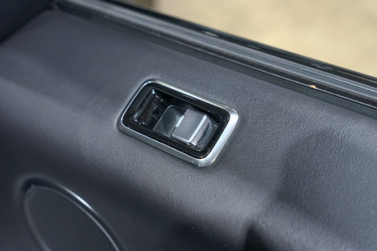 Used 2019 Land Rover Range Rover Sport HSE Dynamic image 38