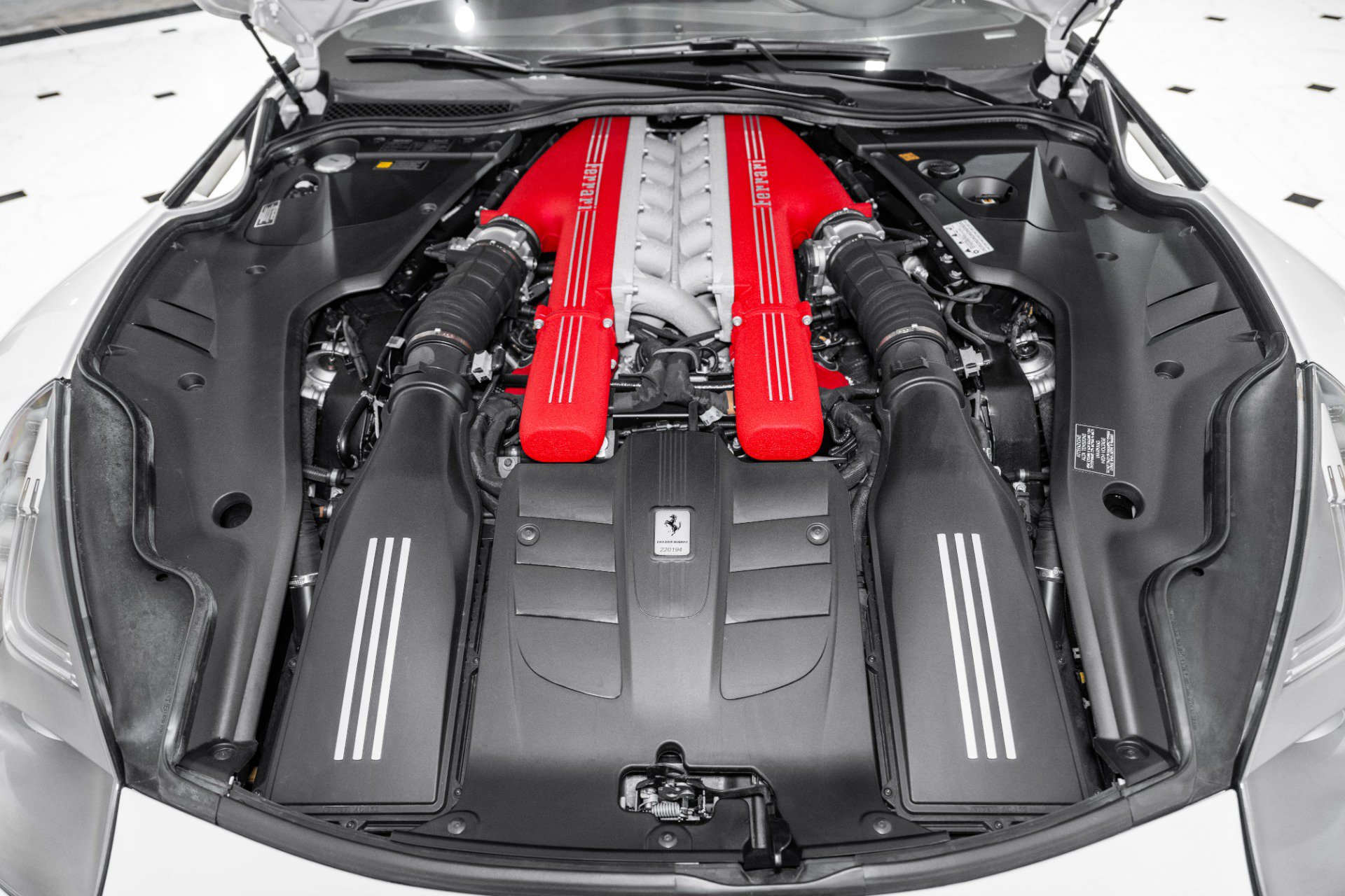 Used 2017 Ferrari F12 Berlinetta RWD image 14