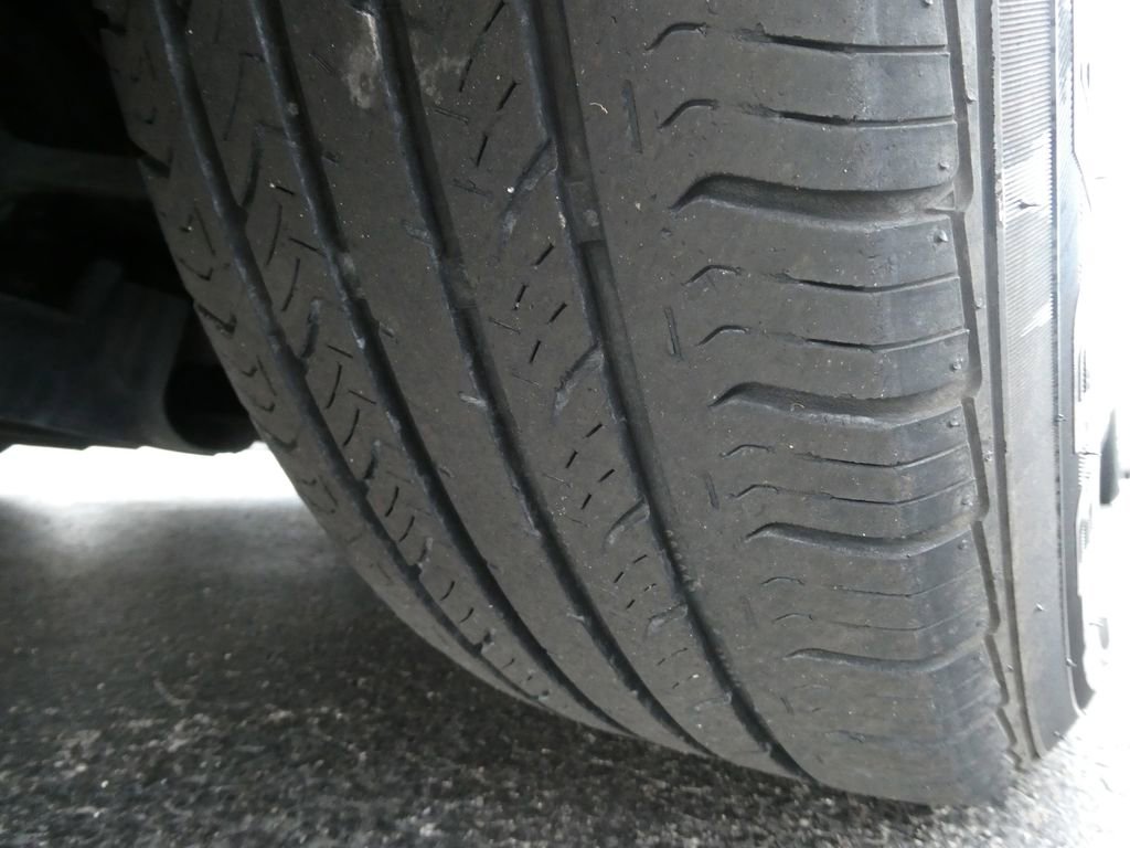 Used 2014 Chrysler 300 RWD image 11