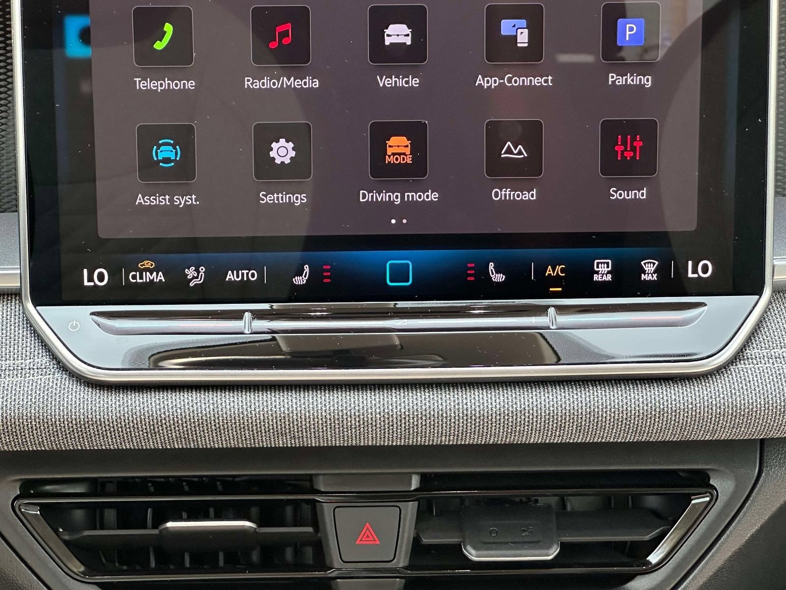 Certified 2026 Volkswagen Tiguan S AWD/4WD image 18