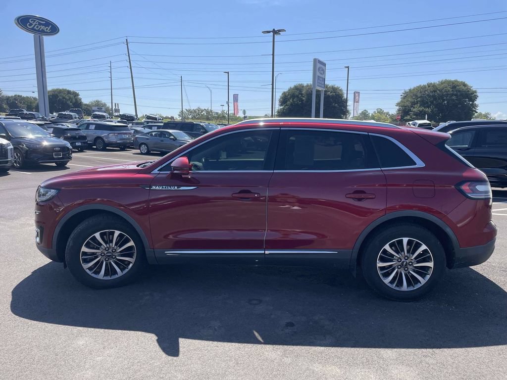 Used 2019 Lincoln Nautilus Select FWD image 6