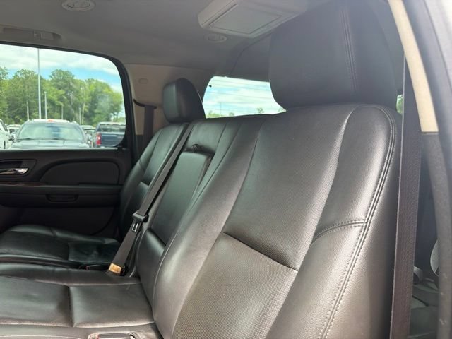 Used 2013 Chevrolet Suburban LTZ AWD/4WD image 14