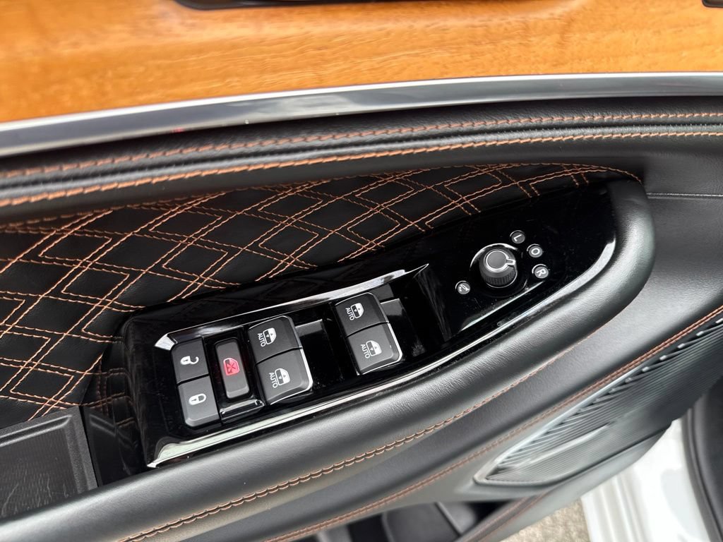 Certified 2024 Jeep Grand Cherokee Summit AWD/4WD image 20